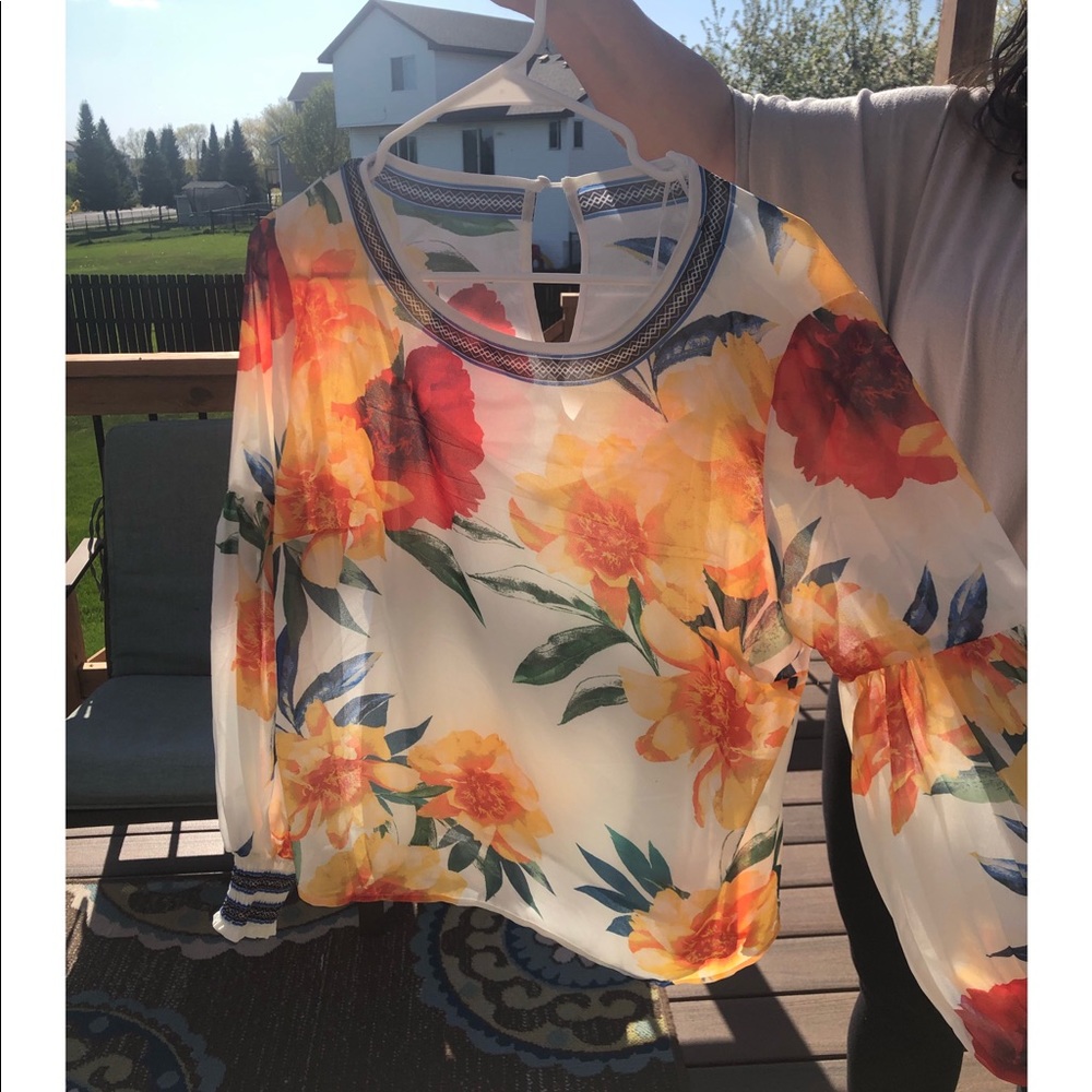 Blouse - Picture 2 of 4